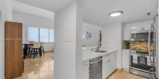 540 Brickell Key Dr UNIT 500 (A11959509) Gallery 4