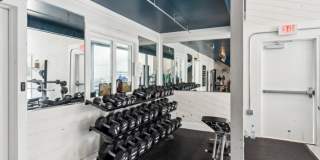 Linkhorn Bay Apartments Gallery 9