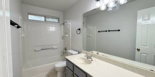 Beautiful 4 Bedroom Home in Gated Community! Gallery 22