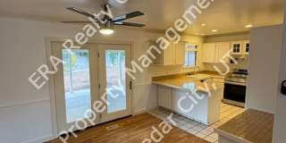 Move-In Discount!!!!  3 bed 2 bath Single Family Home Gallery 5