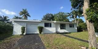 4711 SW 31st Dr Gallery 1