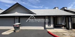 Updated 2bd/2ba Sacramento Duplex Gallery 1