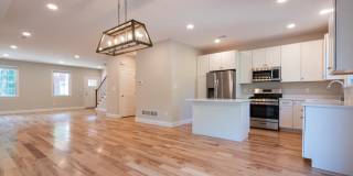 90 MAIN Street Gallery 1