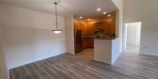 SW Littleton Top Floor Condo with Mountain Views! Gallery 7