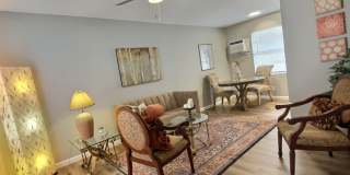 The LUX Riverside Gallery 21