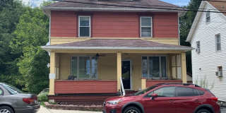 Single Family, Walking Distance to Hospital Gallery 1