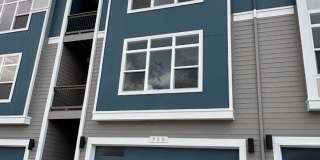 Luxury 4 Bed Townhouse with Amazing City and Mt Views on Westside Gallery 39