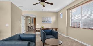 Gorgeous townhome near NAU Gallery 10