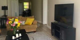 717 Crandon Boulevard Gallery 10