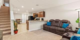 5893 Creekside Crossing Gallery 1