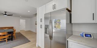 Furnished 4 bedroom home in the Lakes! Gallery 19
