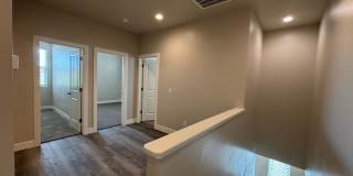 4 BEDROOM SANDHOLLOW TOWNHOME FOR RENT! Gallery 14