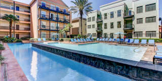 The Saulet Gallery 19