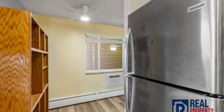 Charming 2 Bed, 1 Bath Condo in Prime Location! Gallery 8