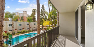 Parkway Plaza Apartments Gallery 23