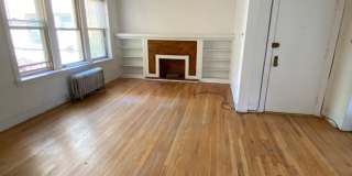 2950 West Belle Plaine Gallery 1
