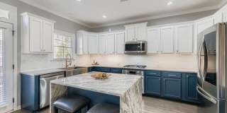 6414 Queens Court Trace Gallery 11