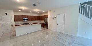 4738 NW 83rd Path Gallery 3