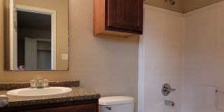 FOR LEASE -GEOURGOUS  3/2/1 WITH LARGE YARD IN SOUTH LUBBOCK Gallery 17