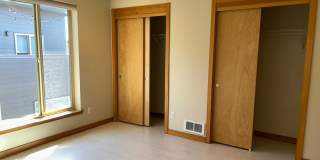 3BR WS Townhome w/ Oversized Windows! 3BR WS Townhome w/ Oversized Windows! Gallery 5