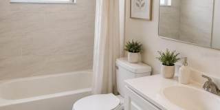 8213 SPLIT RAIL Lane Gallery 2