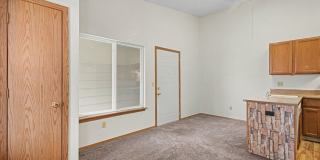 Charming Top-Floor Studio in Aurora with Private Patio & In-Unit Laundry Gallery 10