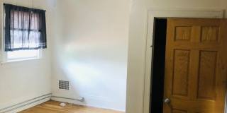 Large House w/ off-street parking & 3 BATHROOMS! Gallery 16