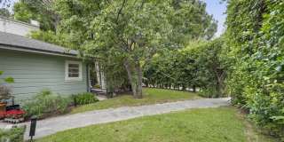 354 14th St Gallery 32