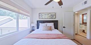 Long / Short term FURNISHED rental - Resort-Style 3 Bedroom Home with Casita Gallery 36