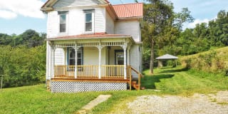 121 Brady Road Gallery 1