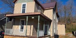 440 E Chestnut Street Gallery 1