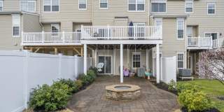 82 BACKSTRETCH Way Gallery 5