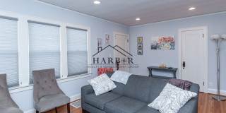 Updated Craftsman Living: 2BR/2BA + Den in NW Rochester Gallery 22