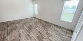 5680 Woodford St Gallery 6