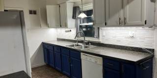 3 BR, 2 BA, 2 car garage Webster Groves Home in Saint Louis Gallery 6