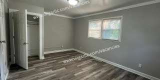 3 Bedrooms • 1 Bathroom • Bonus Game & Office Space Gallery 20