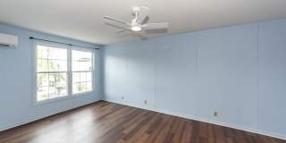 1 Bedroom, 1 Bathroom Condo in Downtown Charleston - Charleston Gallery 10