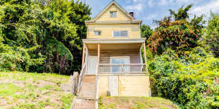 Available August 2026 - 3 Bedroom Home w/ Central AC & Spacious Yard! Gallery 28