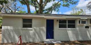 Charming 2 Bedroom, 1 Bath Gallery 1