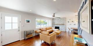 Beautiful Home with Pool! Gallery 15