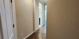 2611 Barrowby Street Gallery 14