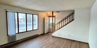 4 Bedroom, 2.5 Bathroom Townhouse, Close to MSU Gallery 1