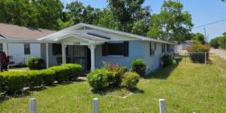 1129 Woodward Avenue Gallery 1