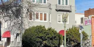 370 Grand Ave unit: 3 Gallery 1