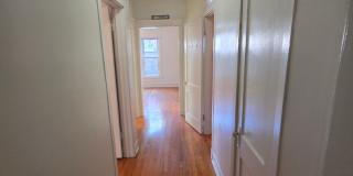 Large 3-bed/1-bath Apartment in the Heart of Rogers Park! Gallery 7