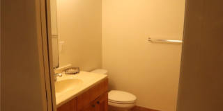 320 Harry Avenue S Gallery 12