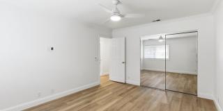 OPEN HOUSE SATURDAY 4/11 - 12PM TO 2PM Sunny and Bright 3 Bedroom End Unit in Yorktown Villas Neighborhood Gallery 25