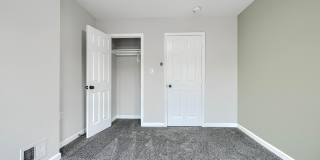 1127 SARGEANT Street Gallery 22