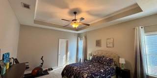 Spacious 4BR Home with Fireplace, Screened Porch & Privacy-Fenced Yard Gallery 12