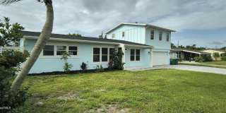 216 NE 3rd Street Gallery 1